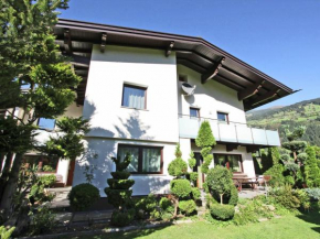 Apartment in Aschau im Zillertal with Balcony and Parking